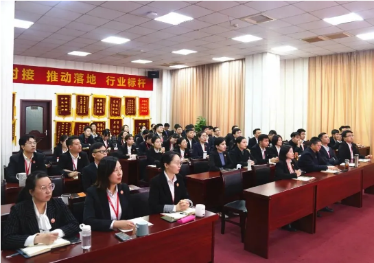 堅(jiān)決落實(shí)“沖刺月”投資選址項(xiàng)目開發(fā)工作！十二月上旬，41個(gè)高質(zhì)量項(xiàng)目通過評(píng)估