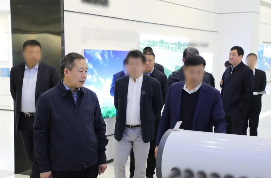 全速推進(jìn)投資選址項(xiàng)目早落地、早投產(chǎn)！黑龍江某地方政府實(shí)地考察清潔能源設(shè)備制造企業(yè)