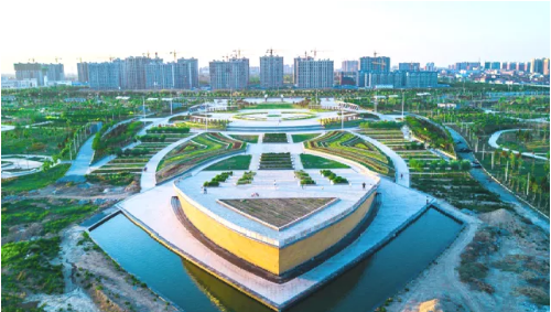 集團(tuán)全力助推河北滄州鹽山縣委托招商引資，強(qiáng)化特色產(chǎn)業(yè)，協(xié)同打造中國(guó)管道裝備制造基地！