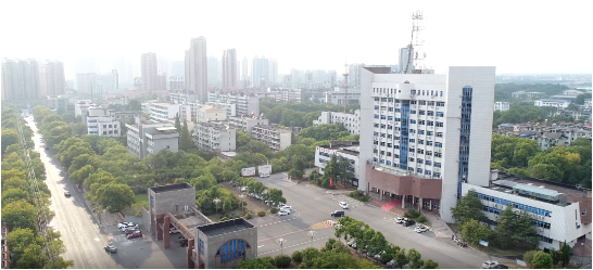 集團全力助推江西省鷹潭市月湖區(qū)委托招商引資，發(fā)揮多重優(yōu)勢，打造產(chǎn)業(yè)集群