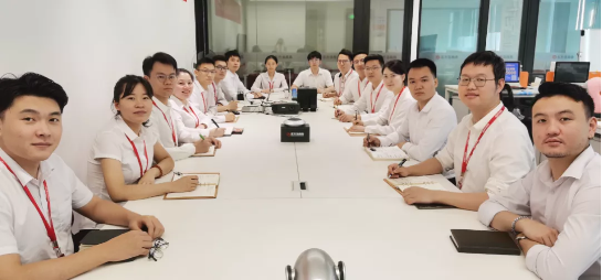 以“四輪驅(qū)動(dòng)”為核心，保持健康發(fā)展態(tài)勢(shì)！東方龍商務(wù)集團(tuán)4月份月度總結(jié)會(huì)圓滿舉行