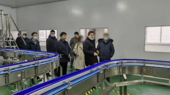 喜訊頻傳！僅14天，集團(tuán)助推河南某地方政府與品牌快消飲品擴(kuò)建投資選址項(xiàng)目方成功簽訂投資協(xié)議