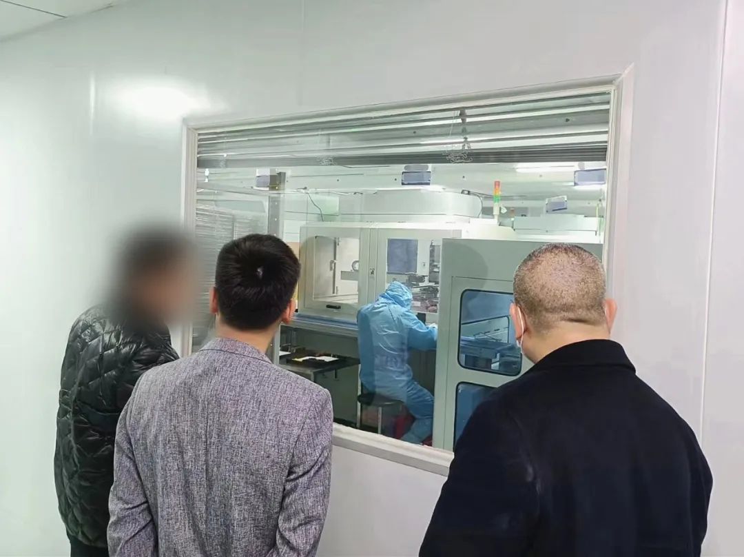 合作商有京東方、三星等知名品牌！湖北某地方政府實地對接高品質(zhì)光電顯示部件擴(kuò)建投資選址項目
