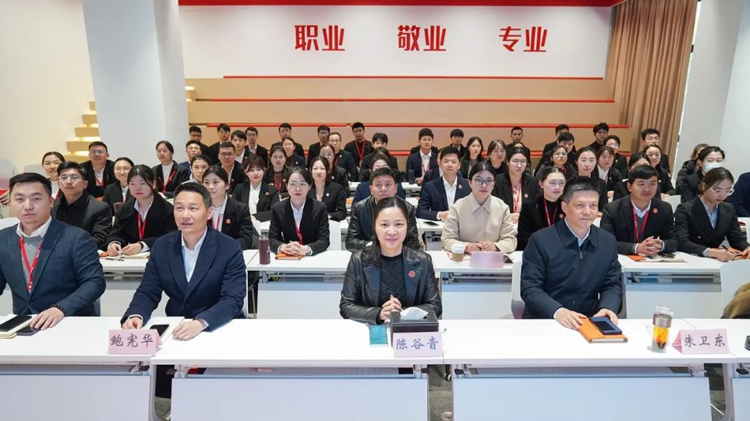 再推動一批項目落地，再塑造一批典型案例，發(fā)出集團招商最強音！3月下旬，集團成功通過34個優(yōu)質投資選址項目