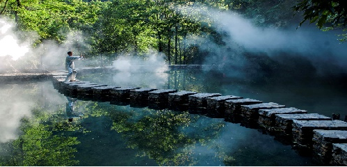 集團(tuán)全力助推湖北襄陽南漳縣委托招商引資，擦亮南漳“金”字招牌，打造南漳發(fā)展新高地