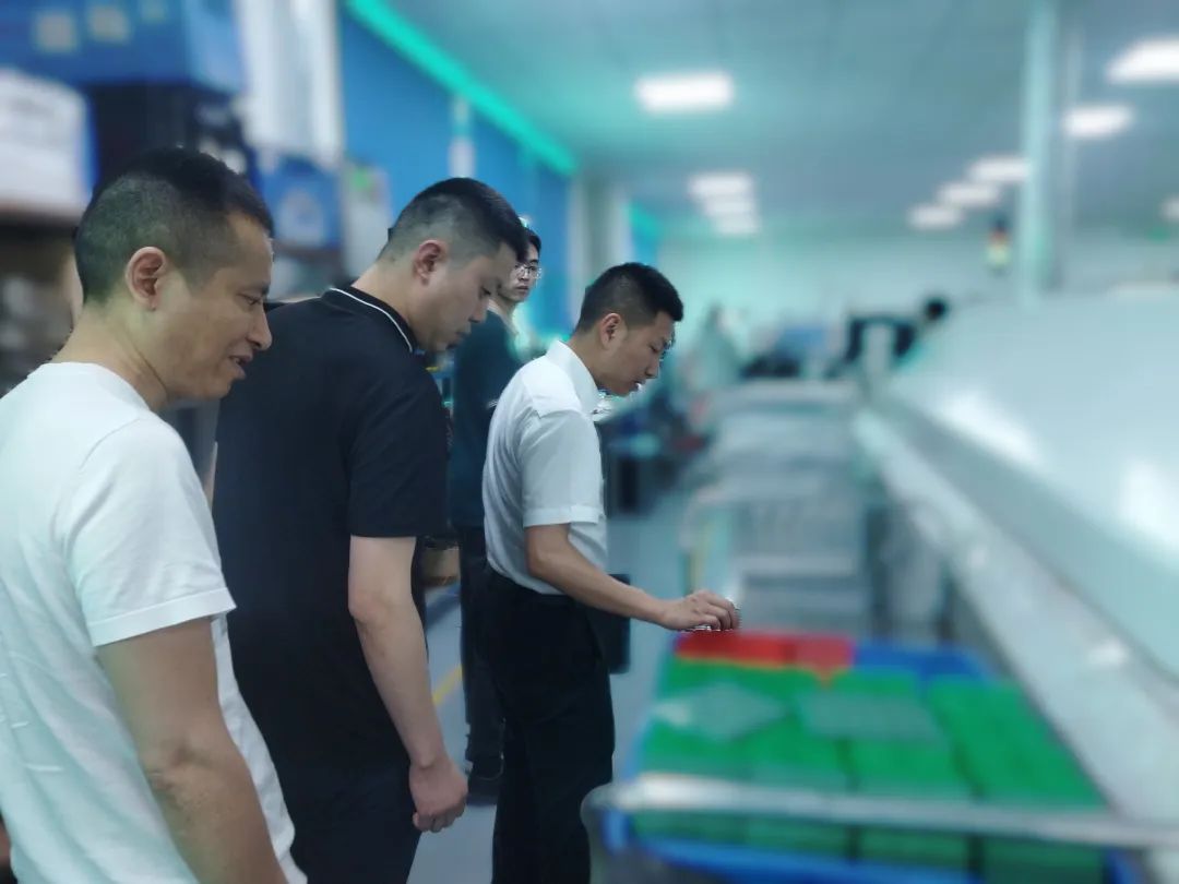 小米、華為等知名企業(yè)合作伙伴！四川某地方政府實地對接高品質(zhì)智能電子設(shè)備生產(chǎn)投資選址項目