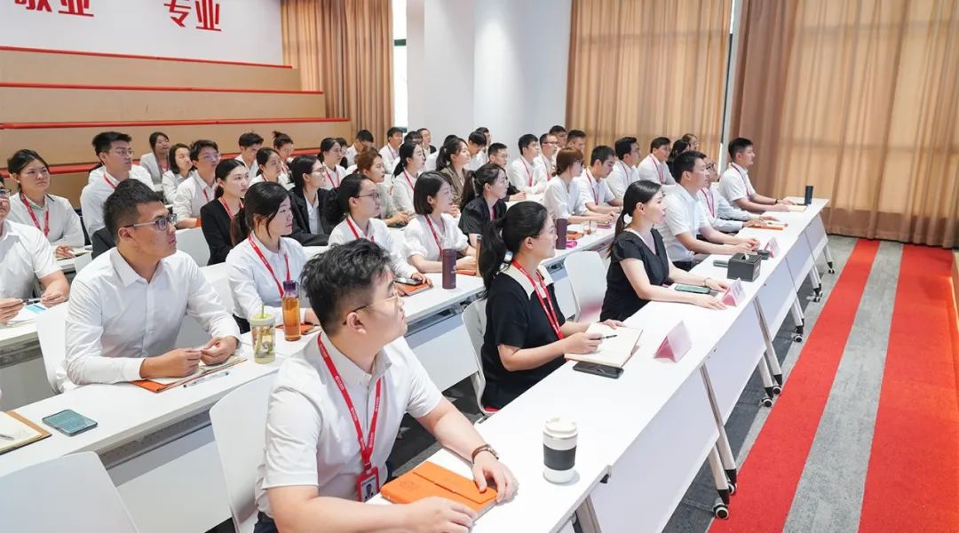 戰(zhàn)高溫，搶項目，全面掀起“夏季攻勢”！7月上旬，集團(tuán)共38個優(yōu)質(zhì)投資選址項目通過評估
