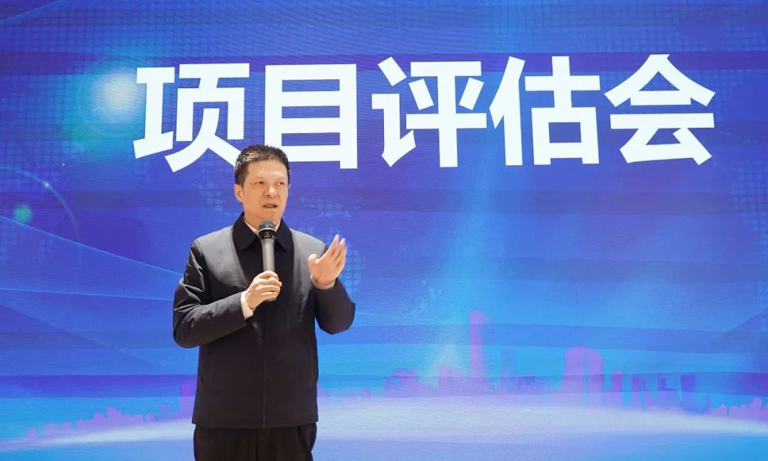 承接進(jìn)博效應(yīng)，推進(jìn)全球招商！11月上旬，集團(tuán)共40個(gè)優(yōu)質(zhì)投資選址項(xiàng)目通過評(píng)估