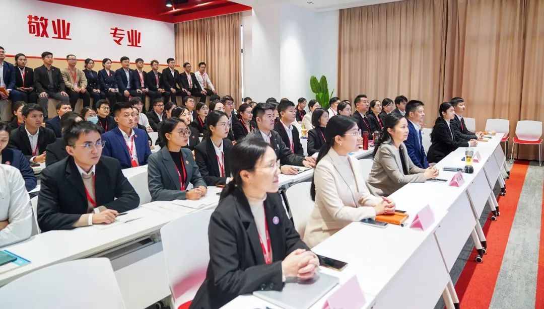 聚合力、強(qiáng)開(kāi)發(fā)、攻落地！11月中旬，集團(tuán)共39個(gè)優(yōu)質(zhì)投資選址項(xiàng)目通過(guò)本次評(píng)估