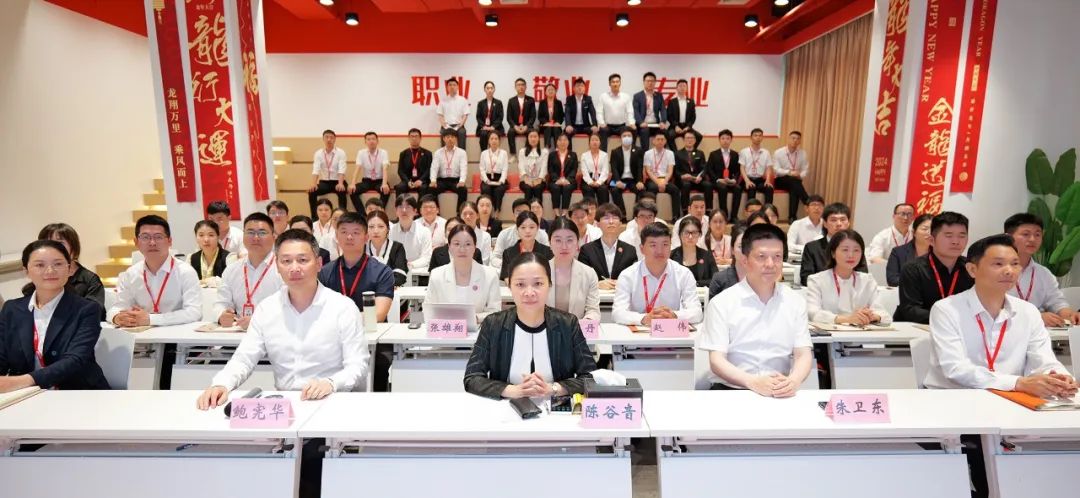 抓龍頭，鑄鏈條，強招商！5月下旬，集團共39個優(yōu)質(zhì)投資選址項目通過評估