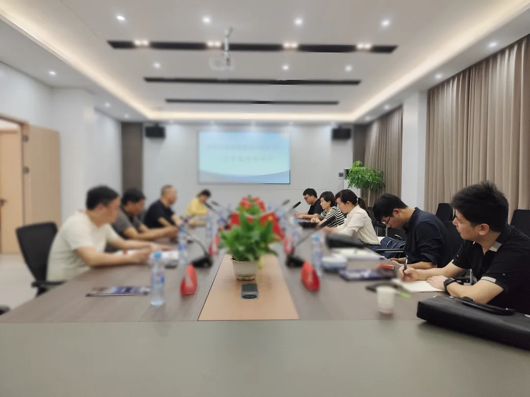 深耕行業(yè)多年，是國內(nèi)多家知名品牌供應(yīng)商！新疆某地方政府實(shí)地對(duì)接大型集團(tuán)紡織材料擴(kuò)建投資選址項(xiàng)目